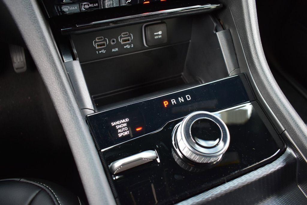 new 2025 Jeep Grand Cherokee car, priced at $38,999