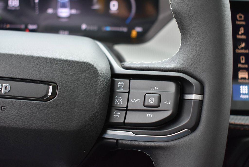 new 2026 Jeep Cherokee car, priced at $39,699