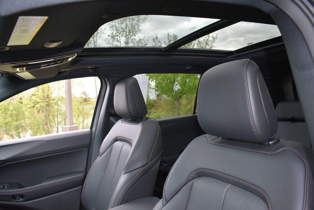new 2026 Jeep Cherokee car, priced at $39,699