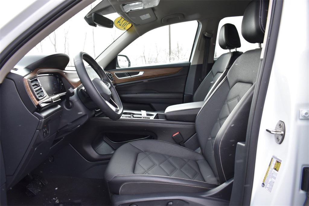 used 2024 Volkswagen Atlas car, priced at $32,771