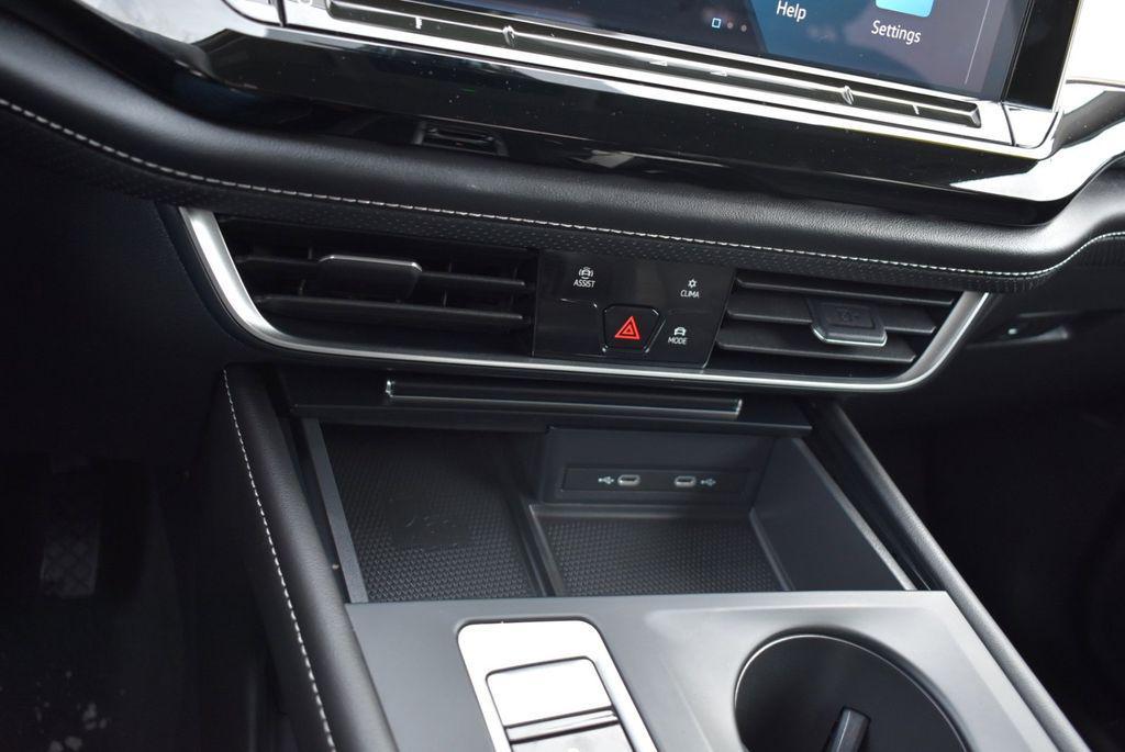 used 2024 Volkswagen Atlas car, priced at $31,224