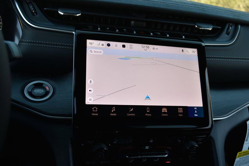 new 2025 Jeep Grand Cherokee car, priced at $43,999