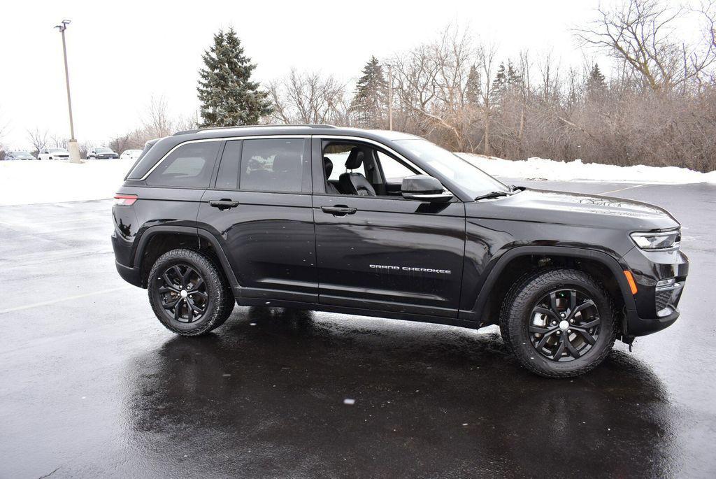 used 2023 Jeep Grand Cherokee car, priced at $25,495