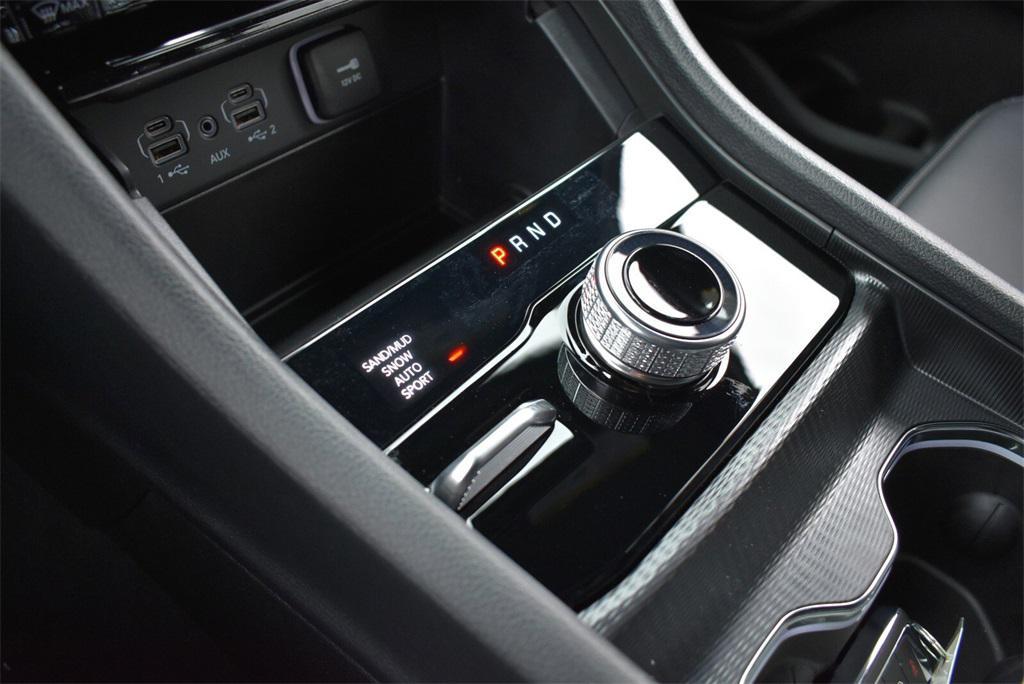 new 2025 Jeep Grand Cherokee car, priced at $44,999