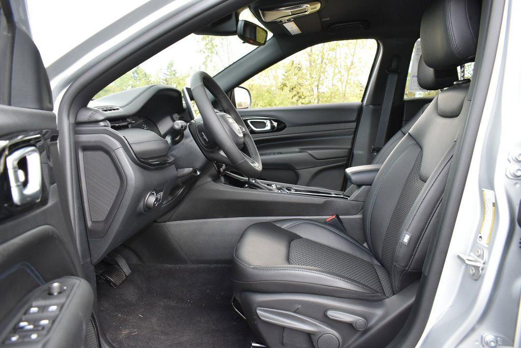 new 2026 Jeep Compass car, priced at $31,701