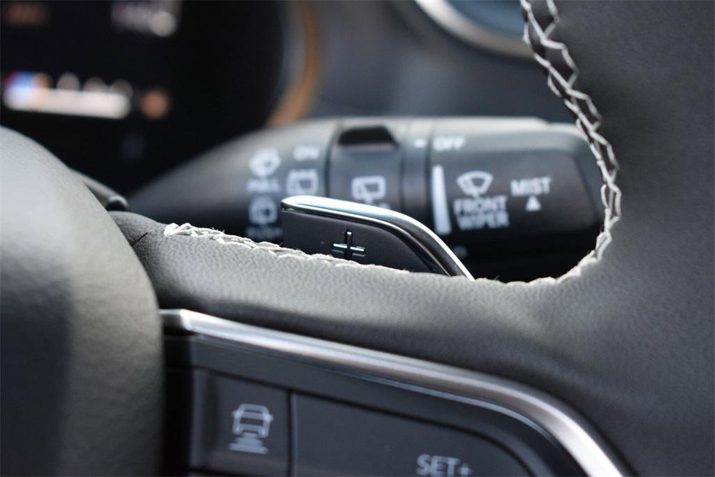 new 2025 Jeep Grand Cherokee car, priced at $37,999