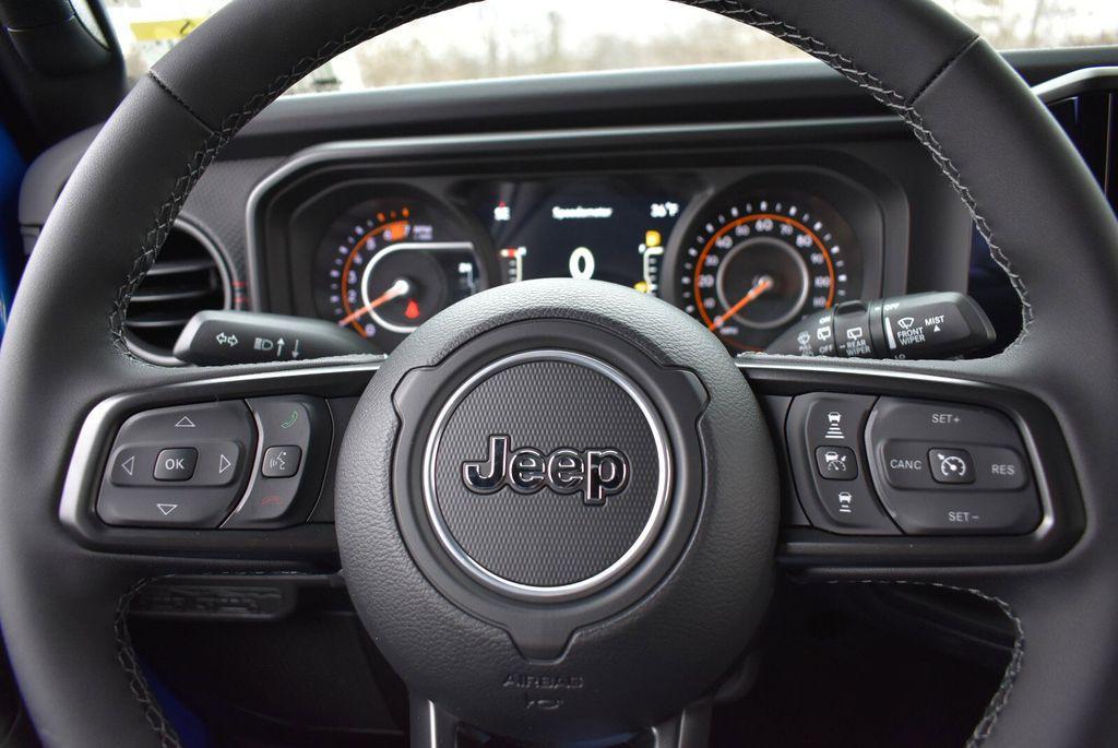 new 2026 Jeep Wrangler car, priced at $61,161