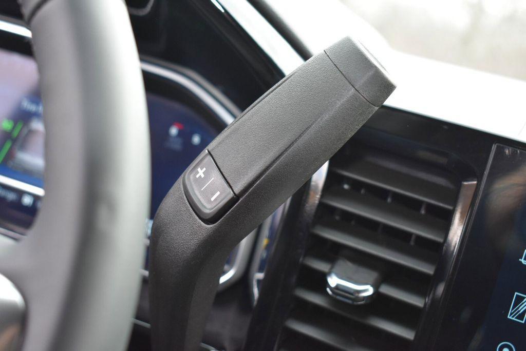 used 2024 Chevrolet Silverado 1500 car, priced at $42,995