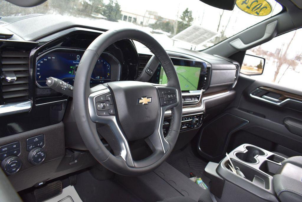 used 2024 Chevrolet Silverado 1500 car, priced at $42,995