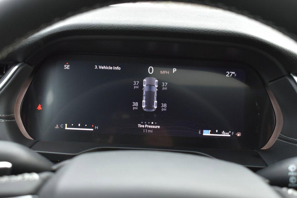 new 2025 Jeep Grand Cherokee car, priced at $41,990