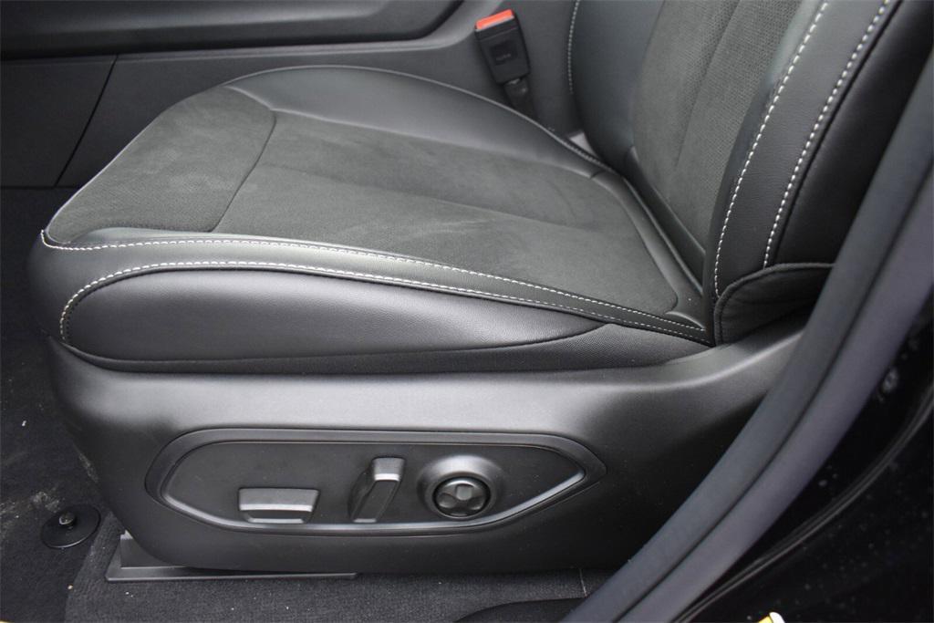 new 2025 Jeep Grand Cherokee car, priced at $42,999