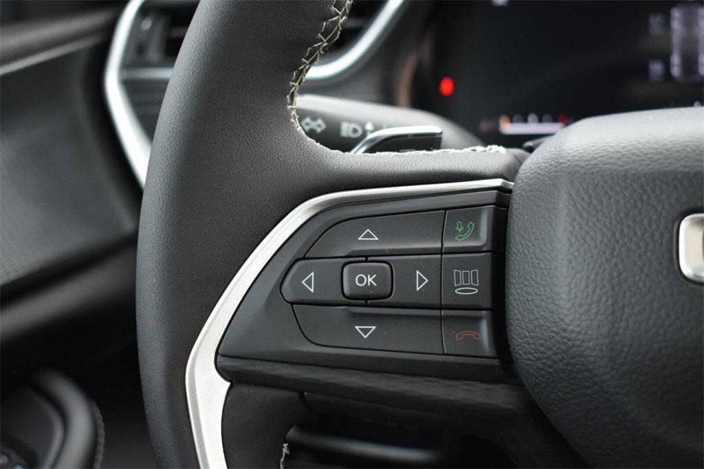 new 2025 Jeep Grand Cherokee car, priced at $42,999