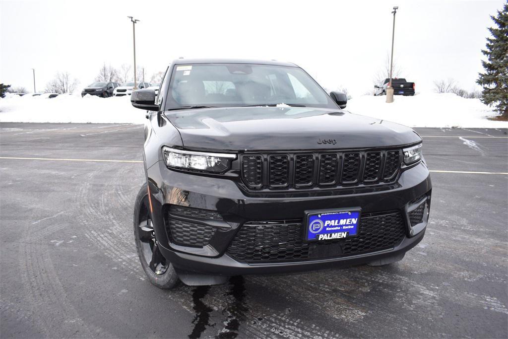 new 2025 Jeep Grand Cherokee car, priced at $42,999