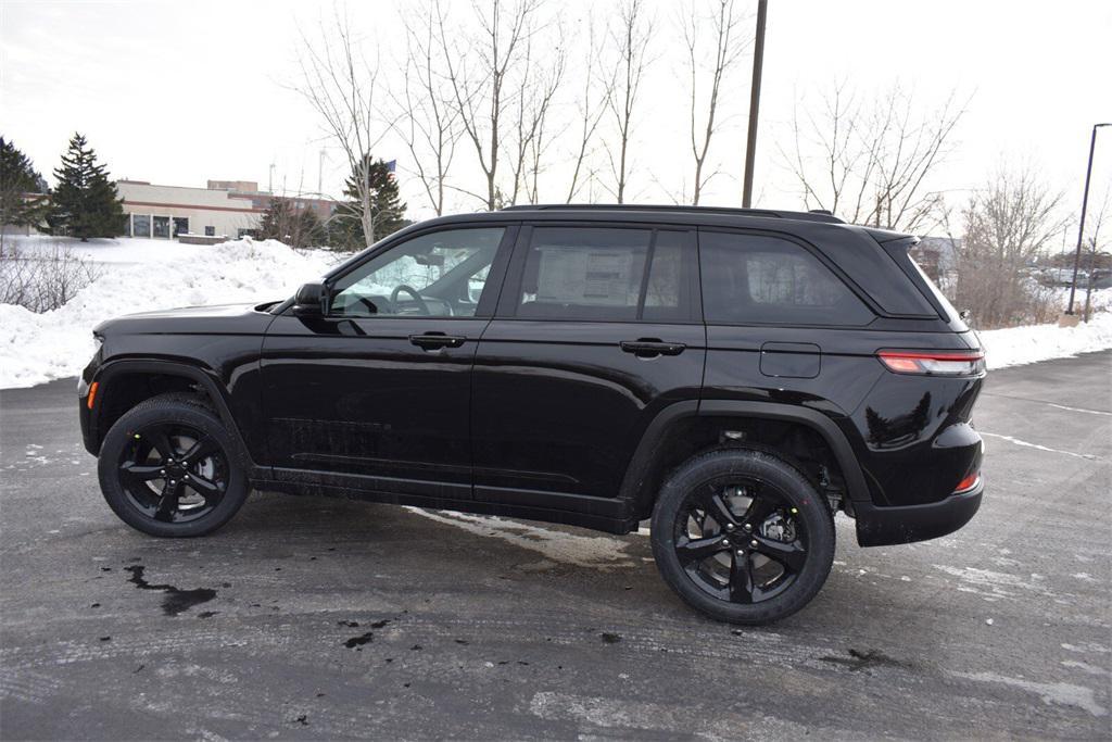 new 2025 Jeep Grand Cherokee car, priced at $42,999