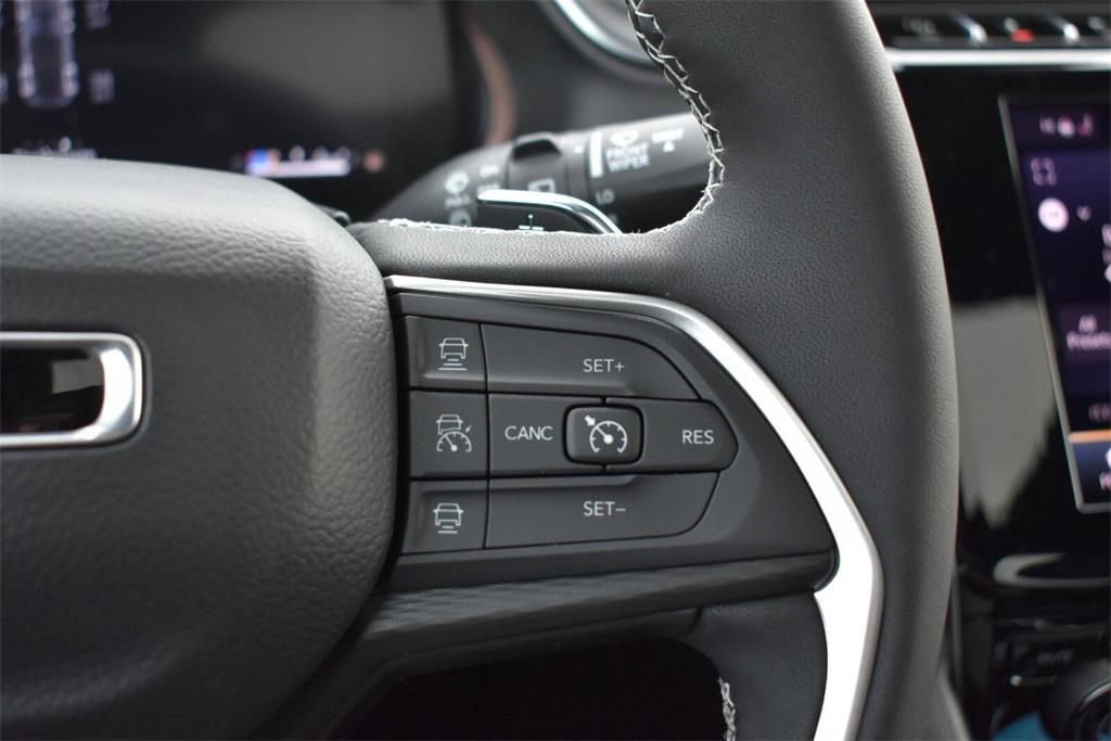 new 2025 Jeep Grand Cherokee car, priced at $42,999