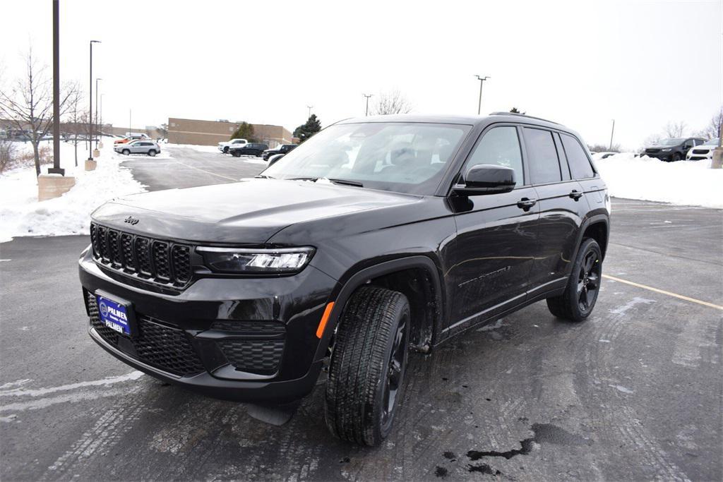 new 2025 Jeep Grand Cherokee car, priced at $42,999