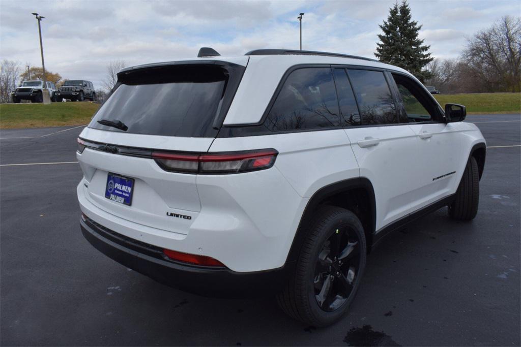 new 2025 Jeep Grand Cherokee car, priced at $45,999