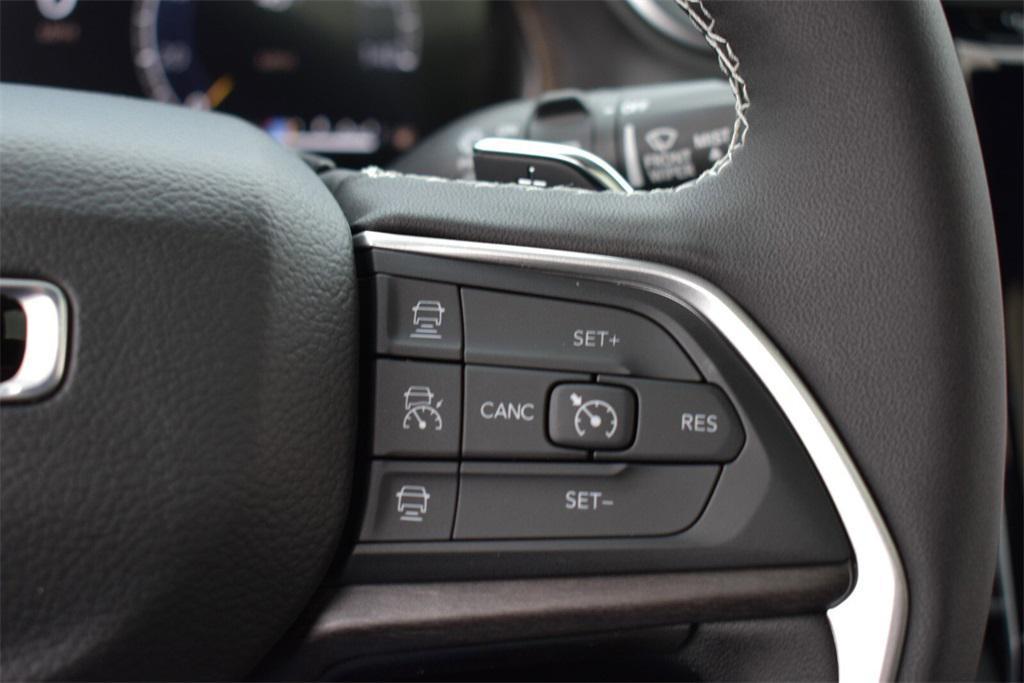 new 2025 Jeep Grand Cherokee car, priced at $45,999