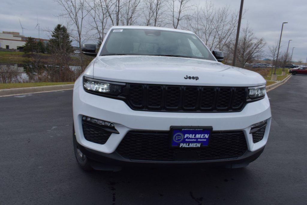 new 2025 Jeep Grand Cherokee car, priced at $43,990