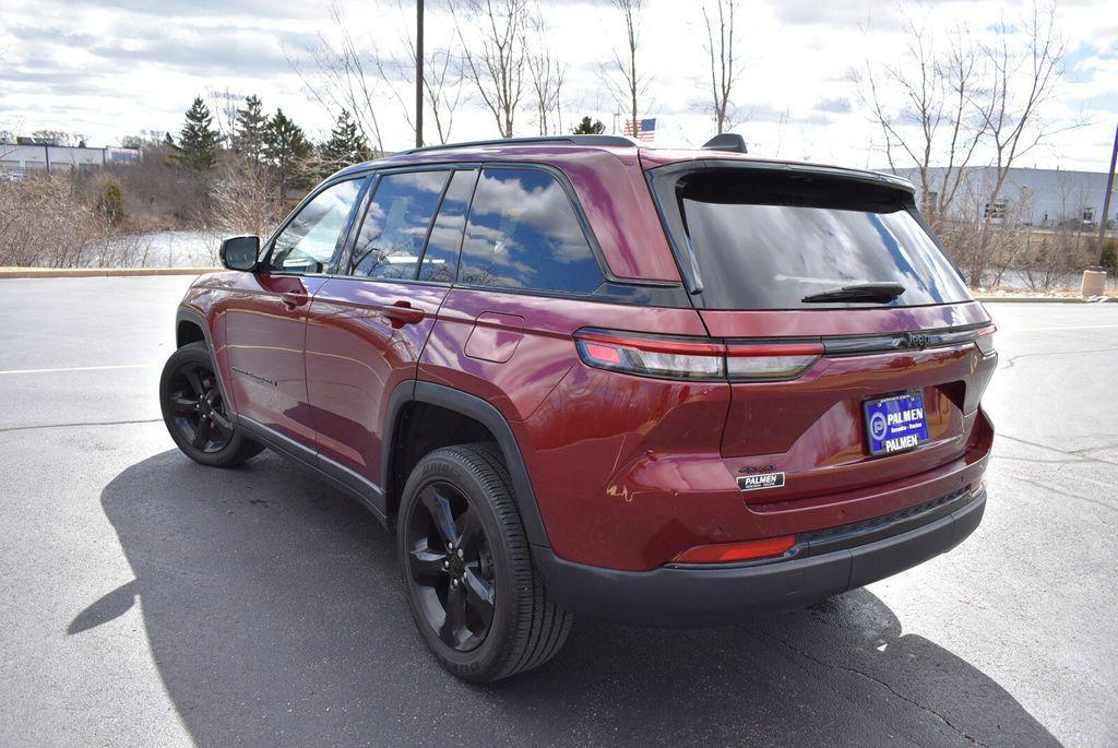 used 2024 Jeep Grand Cherokee car, priced at $36,830