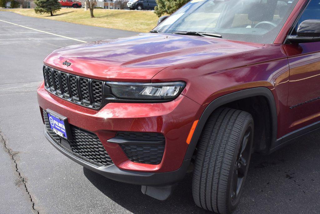 used 2024 Jeep Grand Cherokee car, priced at $36,830