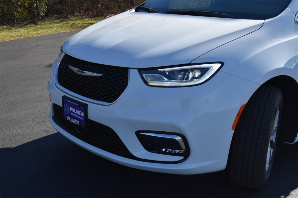 new 2026 Chrysler Pacifica car, priced at $41,999