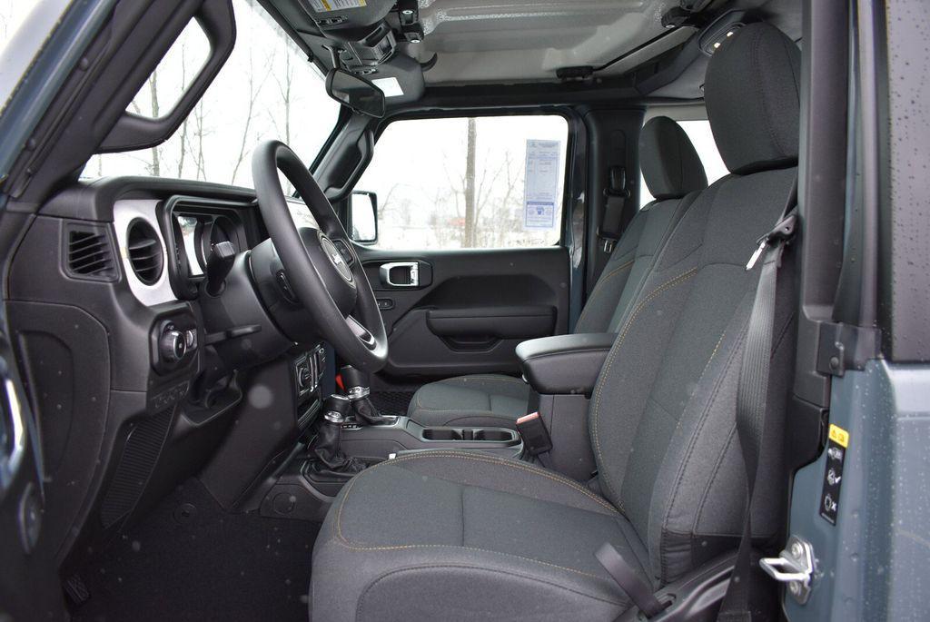 new 2026 Jeep Wrangler car, priced at $40,326