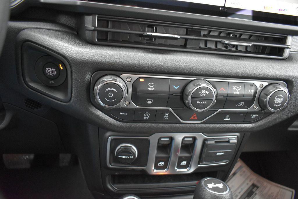 new 2026 Jeep Wrangler car, priced at $40,326