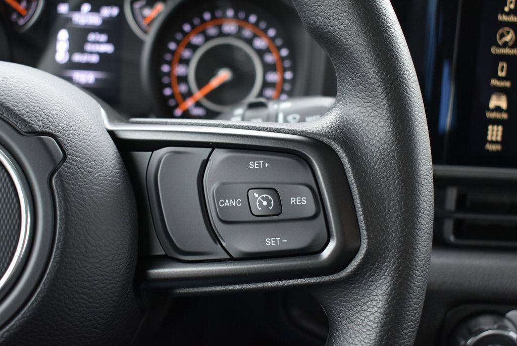 new 2026 Jeep Wrangler car, priced at $40,326