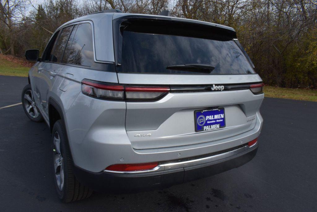 new 2025 Jeep Grand Cherokee car, priced at $41,990