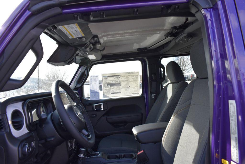 new 2026 Jeep Gladiator car, priced at $49,125