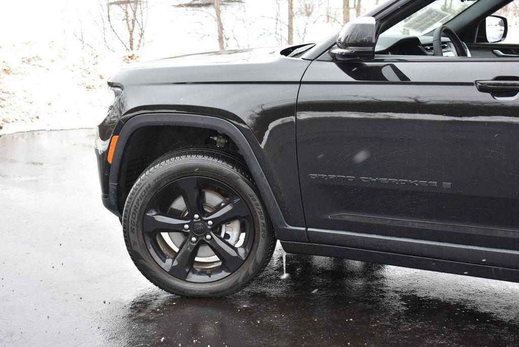used 2024 Jeep Grand Cherokee L car, priced at $37,471