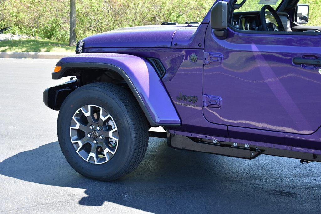 new 2026 Jeep Gladiator car, priced at $48,362
