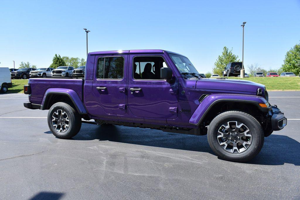 new 2026 Jeep Gladiator car, priced at $48,362