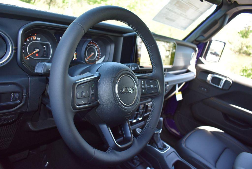 new 2026 Jeep Gladiator car, priced at $48,362