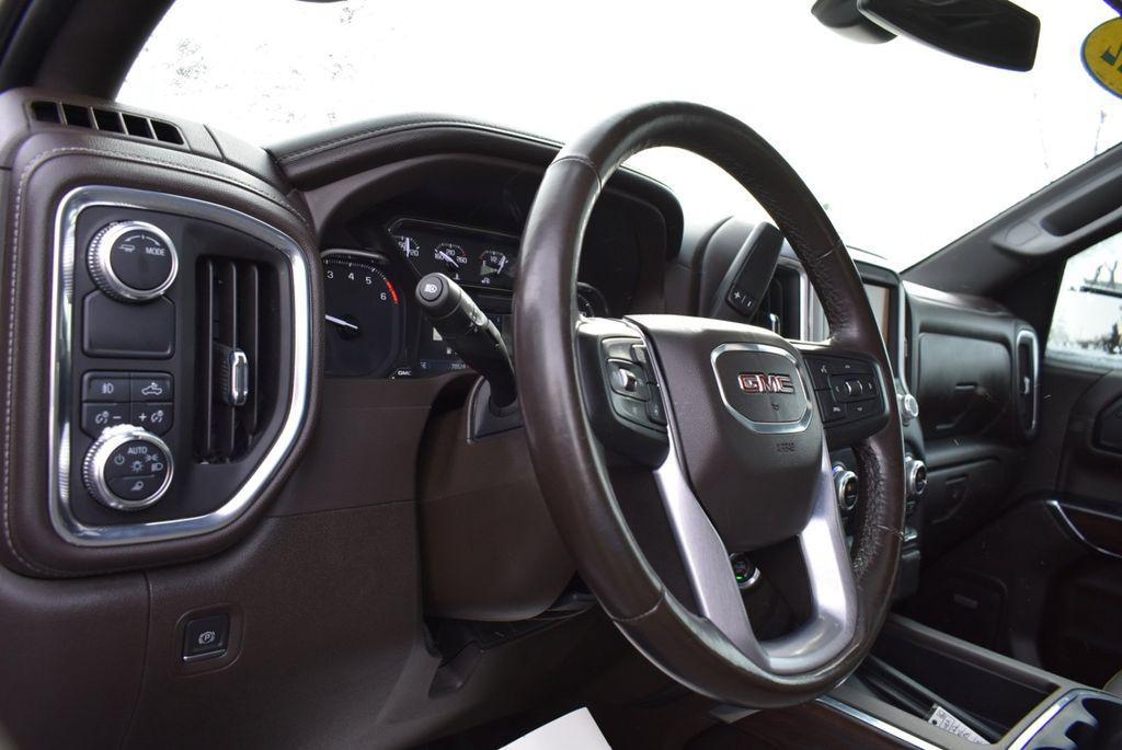 used 2022 GMC Sierra 1500 car, priced at $32,957