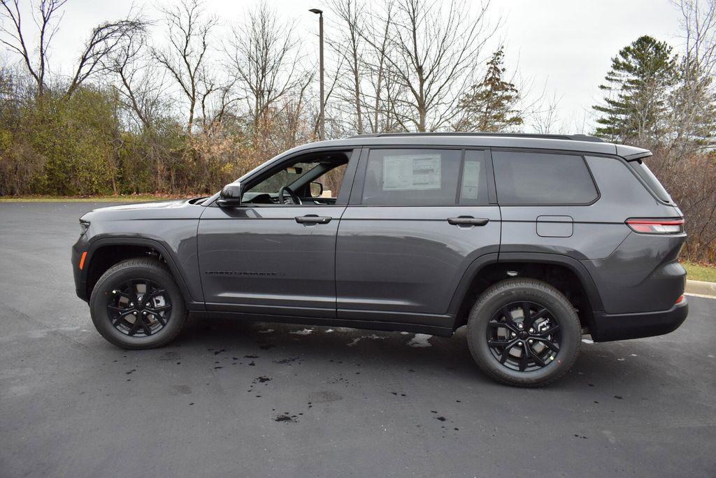 new 2025 Jeep Grand Cherokee L car, priced at $40,999