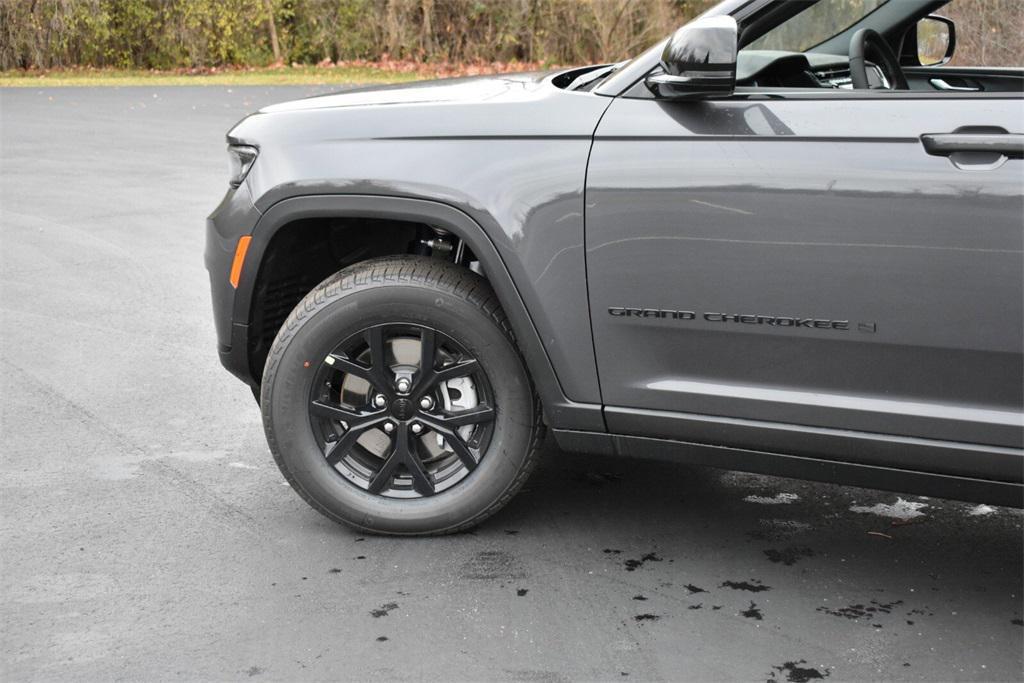 new 2025 Jeep Grand Cherokee L car, priced at $42,999