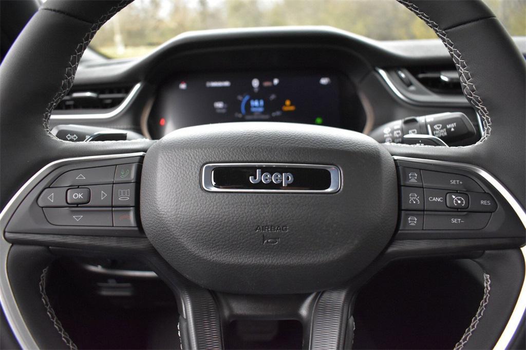 new 2025 Jeep Grand Cherokee L car, priced at $42,999
