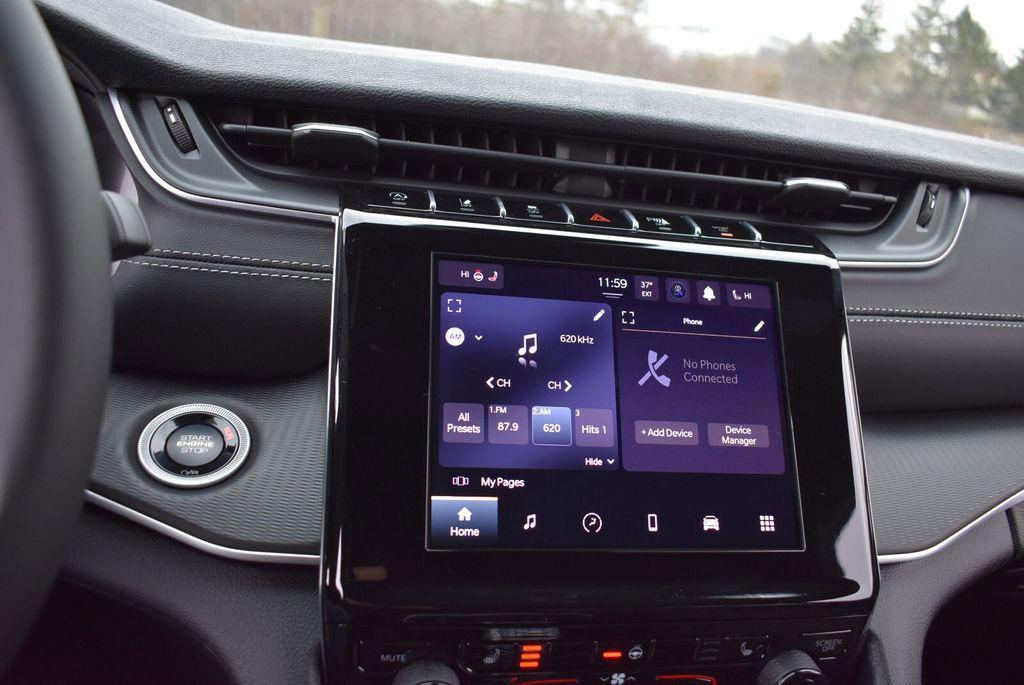 new 2025 Jeep Grand Cherokee car, priced at $42,590