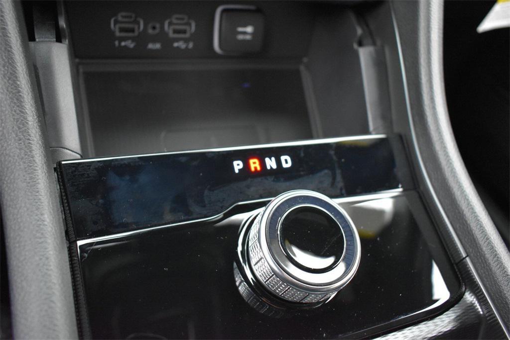 new 2025 Jeep Grand Cherokee car, priced at $42,999