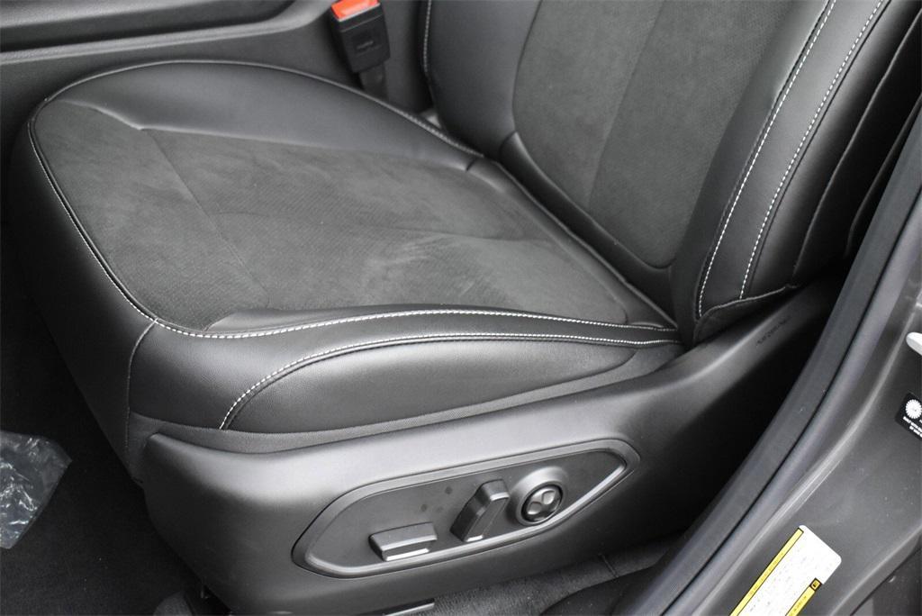 new 2025 Jeep Grand Cherokee car, priced at $42,999