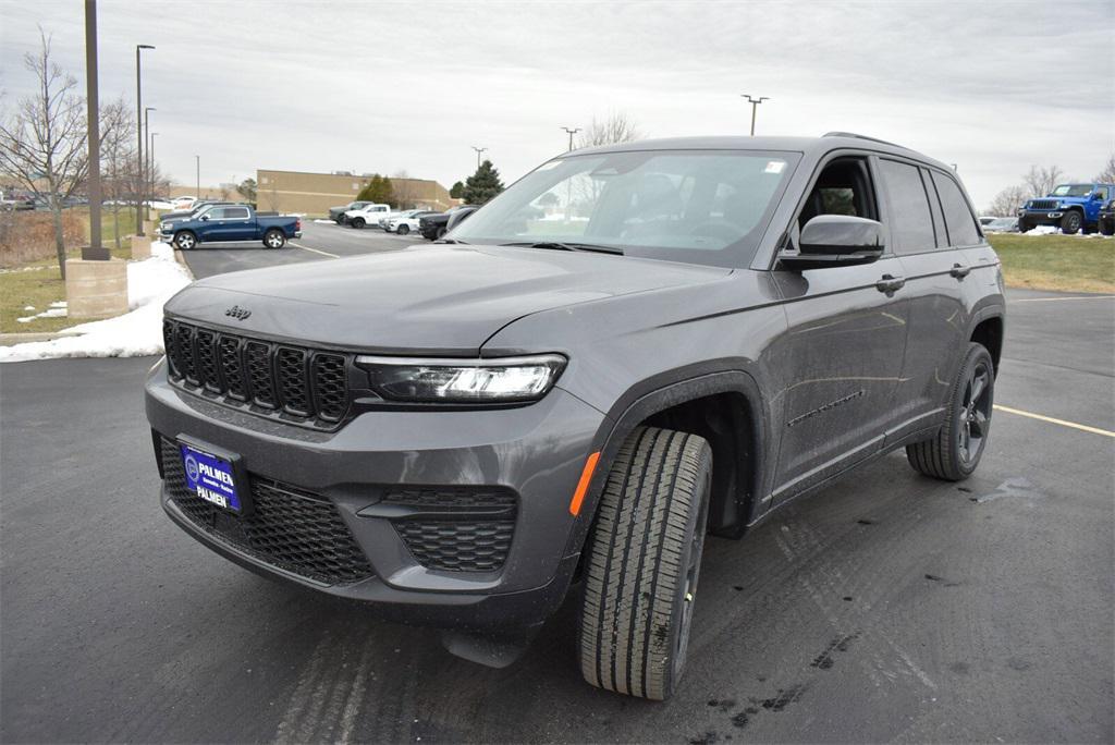 new 2025 Jeep Grand Cherokee car, priced at $42,999