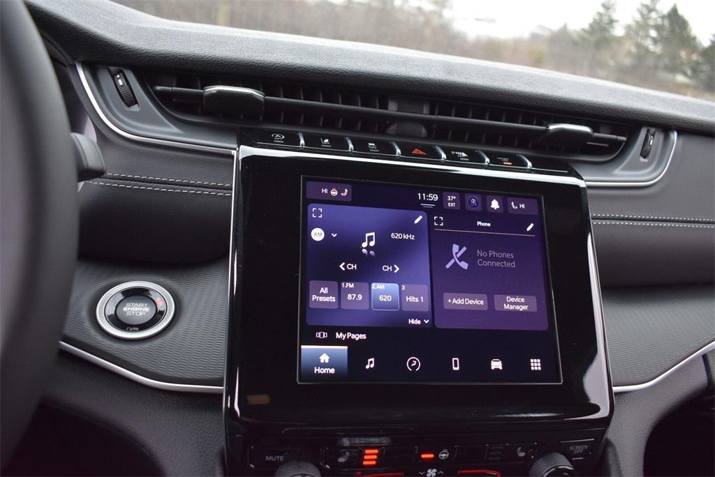 new 2025 Jeep Grand Cherokee car, priced at $42,999