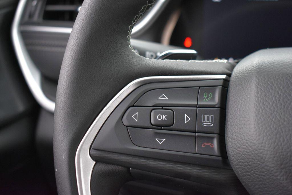 new 2025 Jeep Grand Cherokee car, priced at $42,590