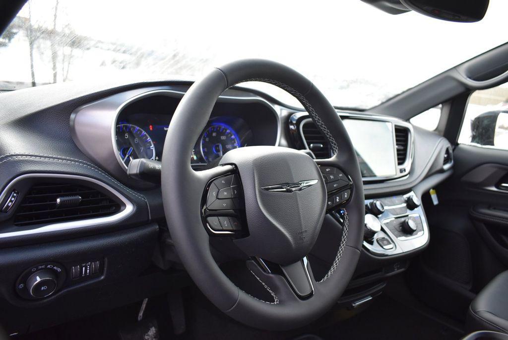 new 2026 Chrysler Pacifica car, priced at $44,224