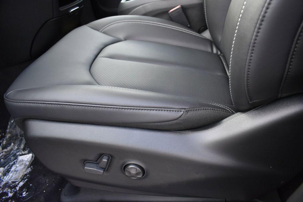 new 2026 Chrysler Pacifica car, priced at $44,224