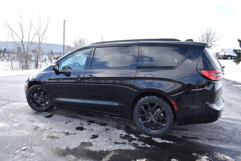 new 2026 Chrysler Pacifica car, priced at $44,224
