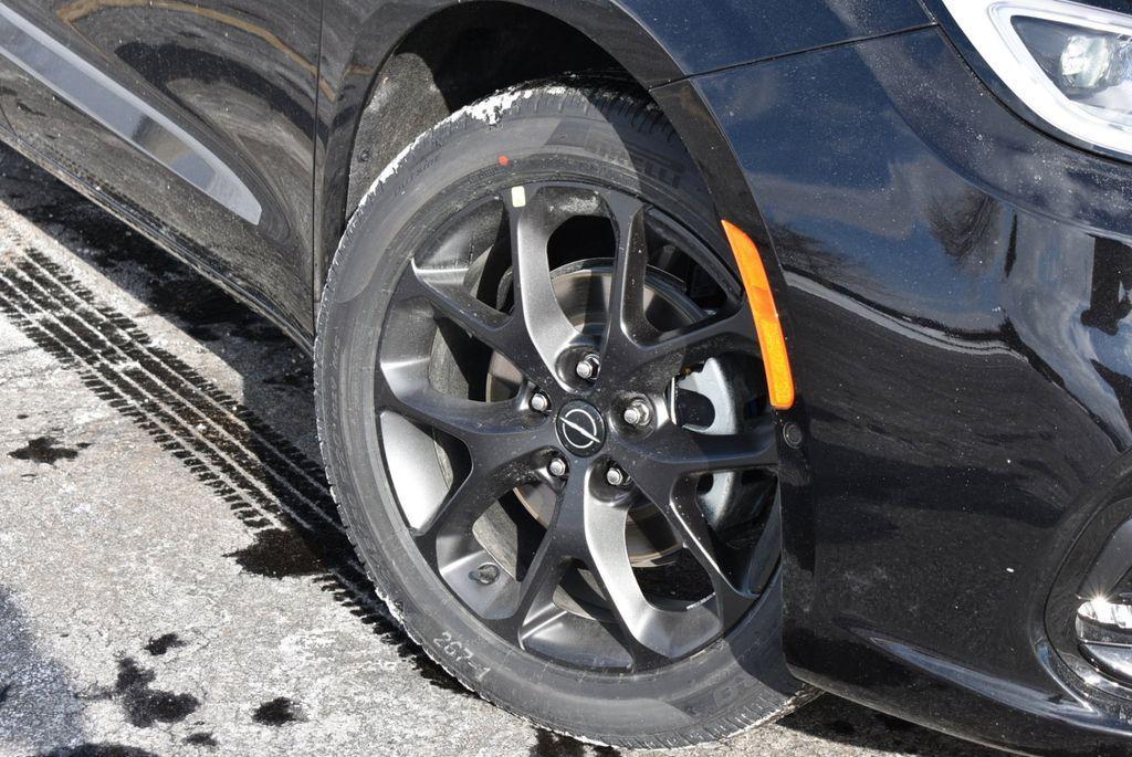 new 2026 Chrysler Pacifica car, priced at $44,224