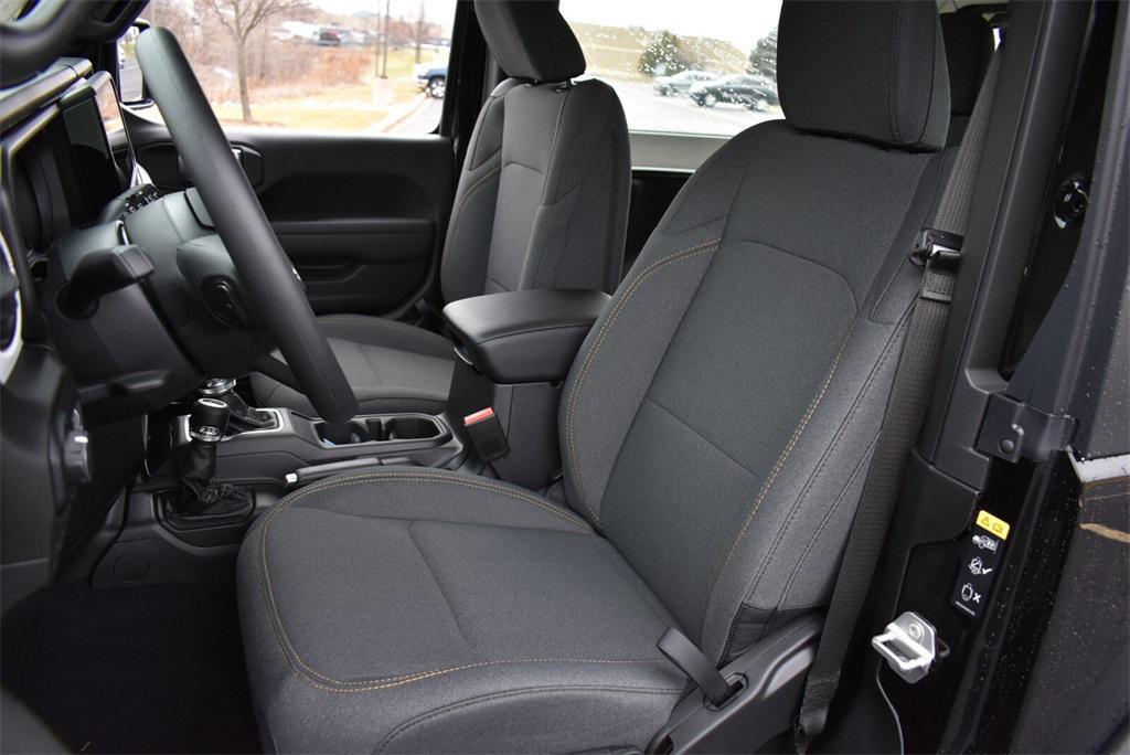 new 2026 Jeep Wrangler car, priced at $41,319